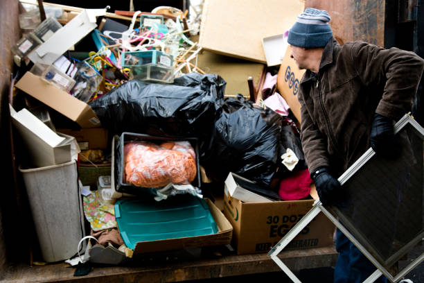 Household Junk Removal in Oelwein, IA
