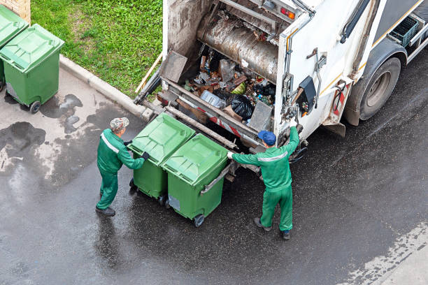 Best Commercial Cleanout Services  in Oelwein, IA