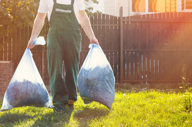 Best Professional Junk Removal  in Oelwein, IA